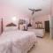 Dela de-Rose Guest House Negril Jamaica