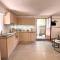 Petra Oliva Apartment