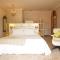 Montjuic Boutique Bed & Breakfast Girona - Girona