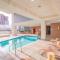 Stylish 1BR HighRise DT, Parking, Pool, Gym, W-D, Golf
