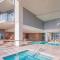 Stylish 1BR HighRise DT, Parking, Pool, Gym, W-D, Golf
