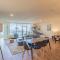 Spacious 2BR HighRise, Gym, Pool, Parking, W-D, Golf