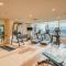 Cozy HighRise 23th Flr,Gym,Parking,Pool,W-D,Golf