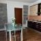 Charming & bright apartment Como lakefront