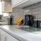ROOMS NEAR ME - Private Access Entire Place, Kitchen & Bathroom with Amenities, Fast WiFi, Smart Tv, Premium Bed, Parking Nearby