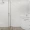 Le Court 4 Noosa - Stylish apartment, walk to beach and shops