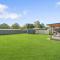 Kew Golf Shack