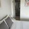 Ensuite Double Room - Central & Convenient Location in Guildford West