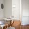 Boutique Studio with Balcony in Perfect Location