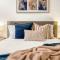 Chic 3-Bedroom Duplex, air-con, pet friendly