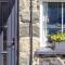 6 Smithfield Lane