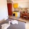 Qumi Apartments