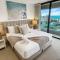 Stylish Coastal Retreat Oracle Tower 2 Level 15