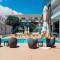 SunnyVillas Suite Mythical GYM Swimming Pool S21
