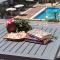 SunnyVillas Suite Mythical GYM Swimming Pool S21