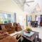 3BR Retreat with Pool, Gym & Private Beach Access in Richmond Estate