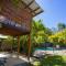Damia Villa 2 Agnes Water - pool, walk to beach, air conditioned