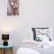 1Br1Ba1S Sophisticated Apt Southern Cross ASP-40 Gym Pool Sauna