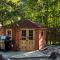Idyllic Cabin Retreat Only 5 Minutes Away From Nelson