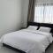 ΘΕΑ 5 Comfortable 1BR and 2BR Apartments