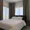 ΘΕΑ 5 Comfortable 1BR and 2BR Apartments