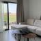 ΘΕΑ 5 Comfortable 1BR and 2BR Apartments