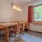 Rehwiesa A11 by Arosa Vacations, Direkt vor der Skipiste & mit Pool