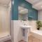 Cotels - The Millhouse NEWLY REFURBISHED MODERN APARTMENTS WITH ULTRAFAST BROADBAND, FREE PARKING & A WORK DESK