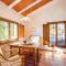 Casa Chica by Rosas Cantares