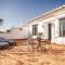 Casa Julia by Rosas Cantares