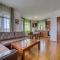 Guest House Ivanini Houses