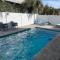 Beach Breeze 3, pet friendly, walking distance to Atlantic Ocean free parking