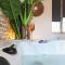 La douce nuit appartement jacuzzi fougères