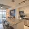 Lovely 1BD - Central Downtown - Gym, Pool, Parking