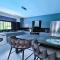 3 Bedroom Villa, private pool, hot tub