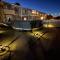 Shoreline Condo 4 Desert Oasis Free Wifi, Cool AC