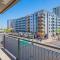 Unique 1BD - DT PHX - Parking, Gym, Pool - Sleeps 6