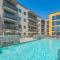 Unique 1BD - DT PHX - Parking, Gym, Pool - Sleeps 6
