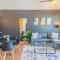 Fancy 1BD - DT PHX - Parkin, Gym, Pool - Sleeps 6