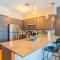Fancy 1BD - DT PHX - Parkin, Gym, Pool - Sleeps 6