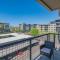 Fancy 1BD - DT PHX - Parkin, Gym, Pool - Sleeps 6