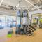 Fancy 1BD - DT PHX - Parkin, Gym, Pool - Sleeps 6