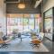 Fancy 1BD - DT PHX - Parkin, Gym, Pool - Sleeps 6