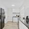 Surfers Enclave - A Spacious Family Home