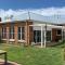 Barton House - Ideal Location Stroll to CBD