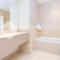 Bloomfields Royal 2Br Water edge