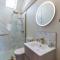 Country Cottage with Hot Tub - pre-heated for your arrival