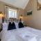 Country Cottage with Hot Tub - pre-heated for your arrival