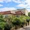 18 Manleigh Park