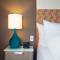 Staypineapple, University Inn, University District Seattle